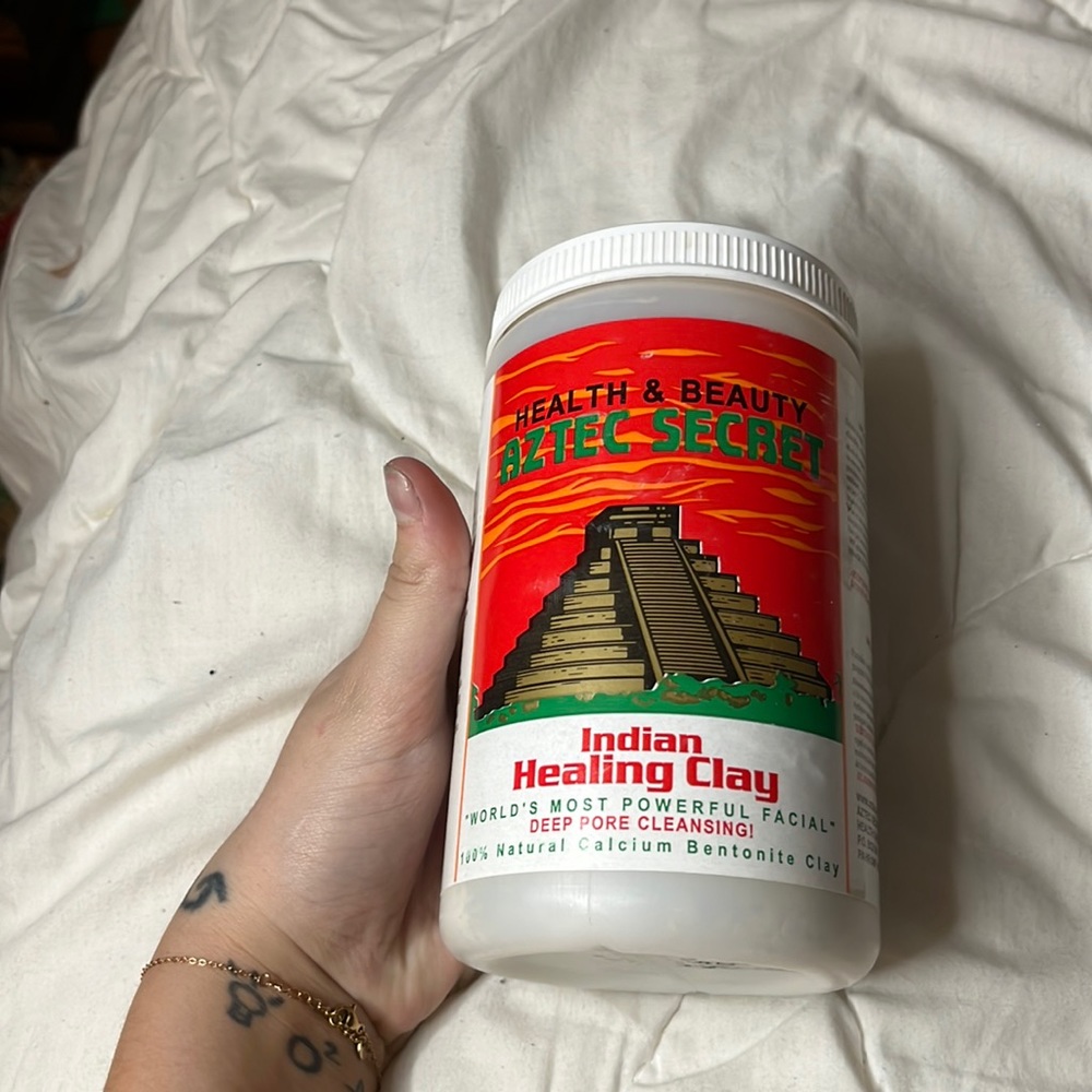 NEW Indian healing clay. Opened for looks, never used